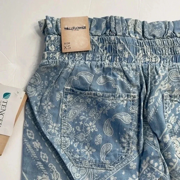 Wallflower Juniors Printed Shorts Sammy Blue‎ Size XS - Picture 5 of 11